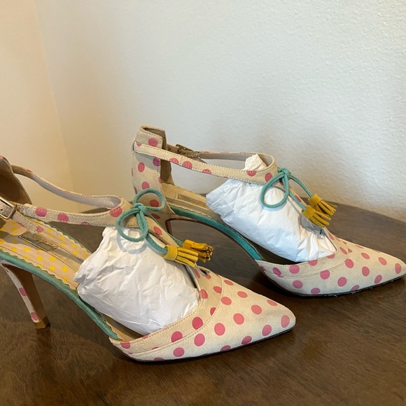 Boden Pink Polka Dot Cream Suede Heels with Yellow Tassels 37 7 - Picture 3 of 7